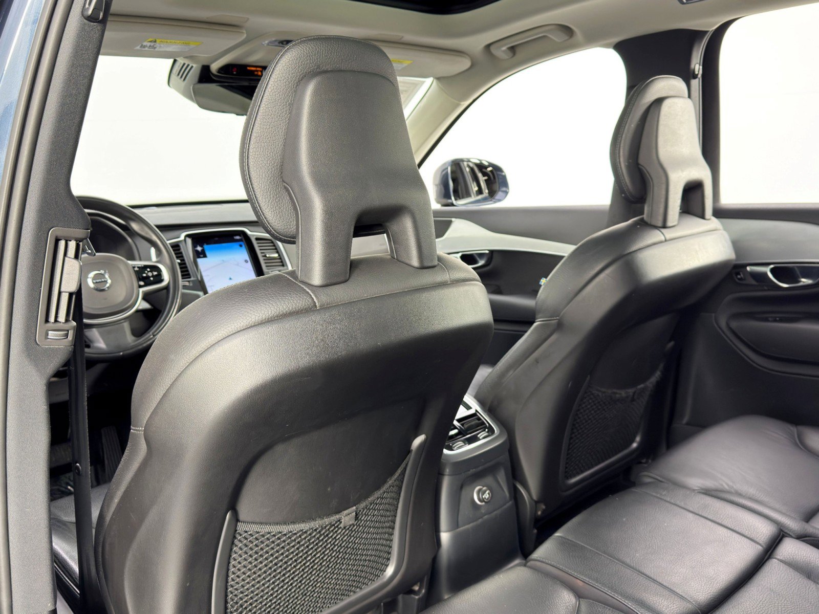 Used 2018 Volvo XC90 T8 Momentum w/ Convenience Package AWD/4WD image 36
