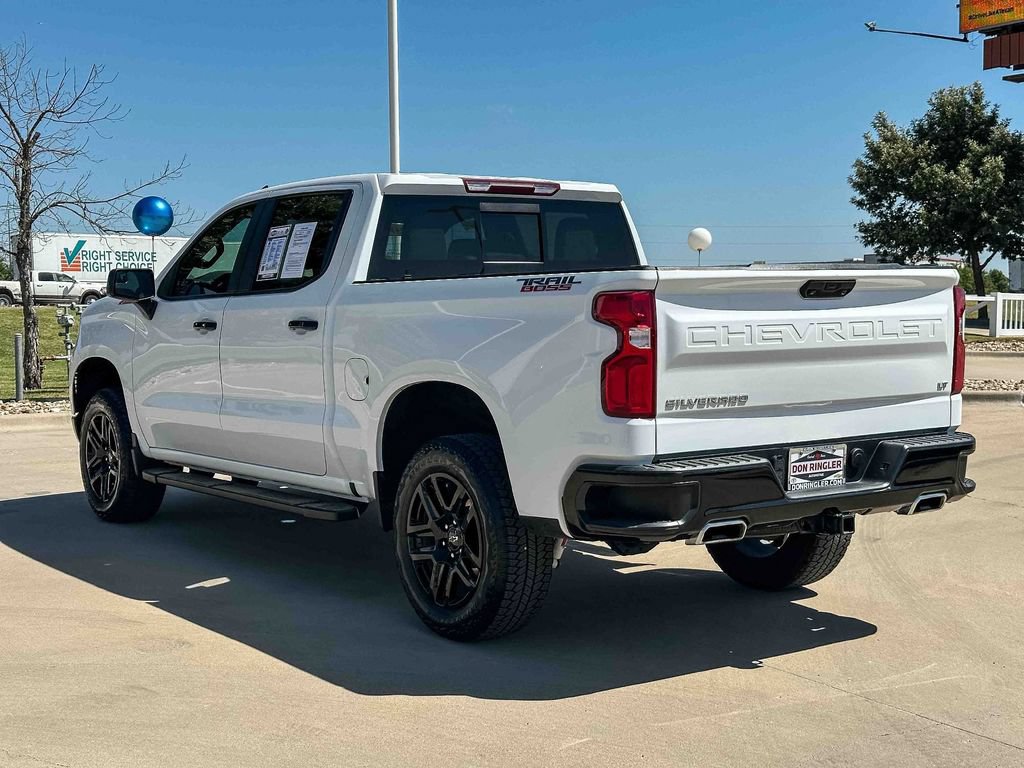 Used 2025 Chevrolet Silverado 1500 LT Trail Boss w/ Convenience Package II AWD/4WD image 5