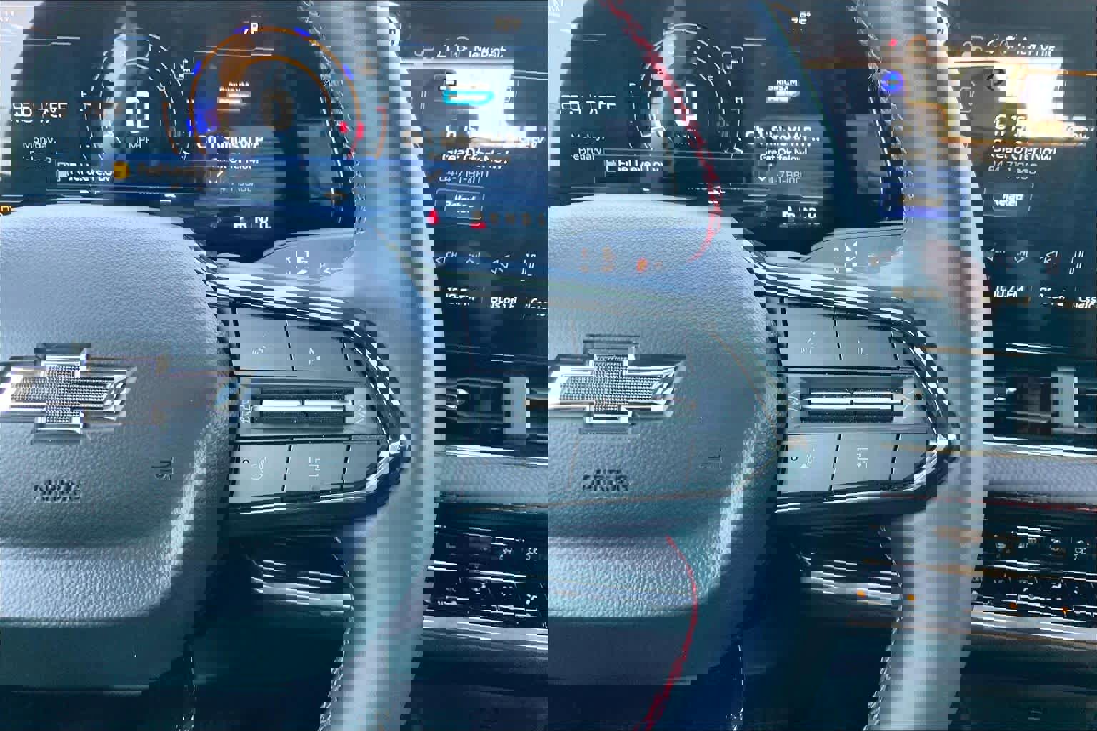 Certified 2025 Chevrolet Equinox RS image 24