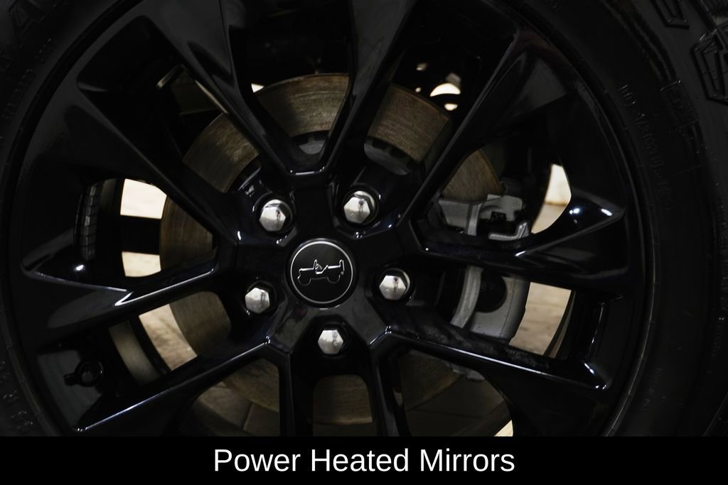 Used 2025 Jeep Gladiator Sport image 9