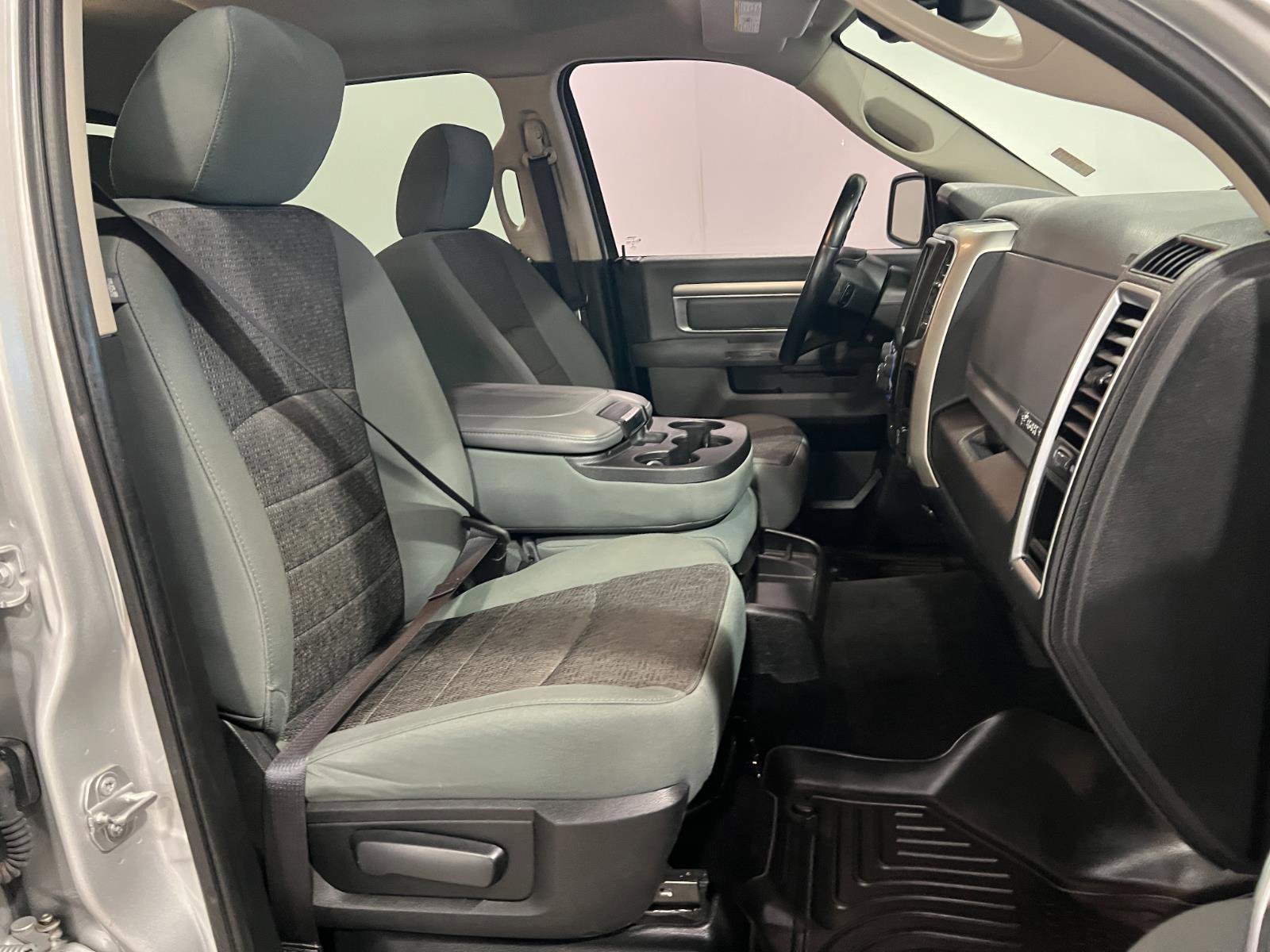 Used 2017 RAM 1500 Big Horn image 35