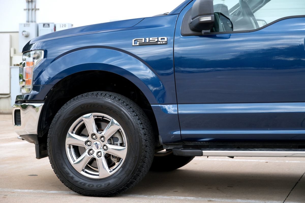 Used 2019 Ford F150 XLT w/ Equipment Group 302A Luxury AWD/4WD image 23