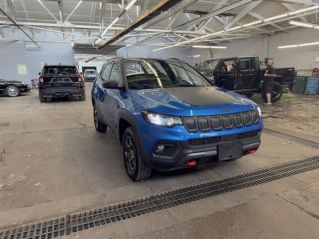 Used 2022 Jeep Compass Trailhawk AWD/4WD image 1