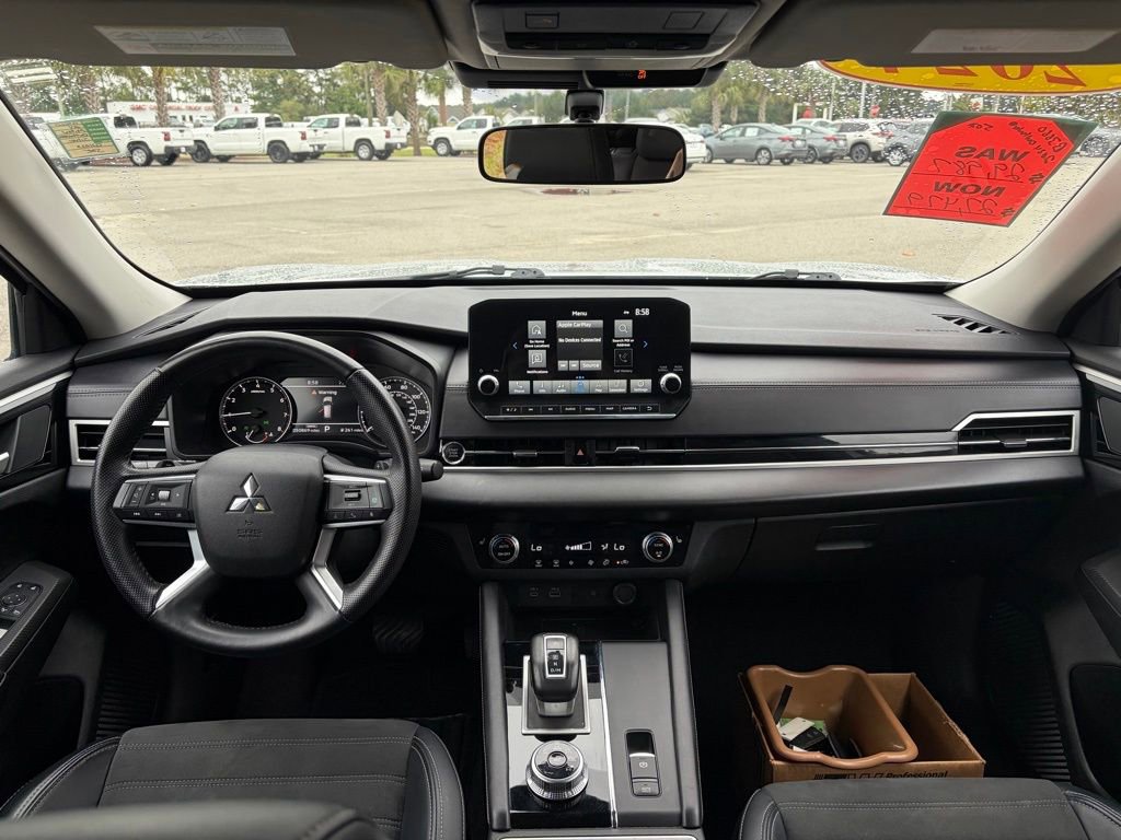 Used 2024 Mitsubishi Outlander SE FWD image 27