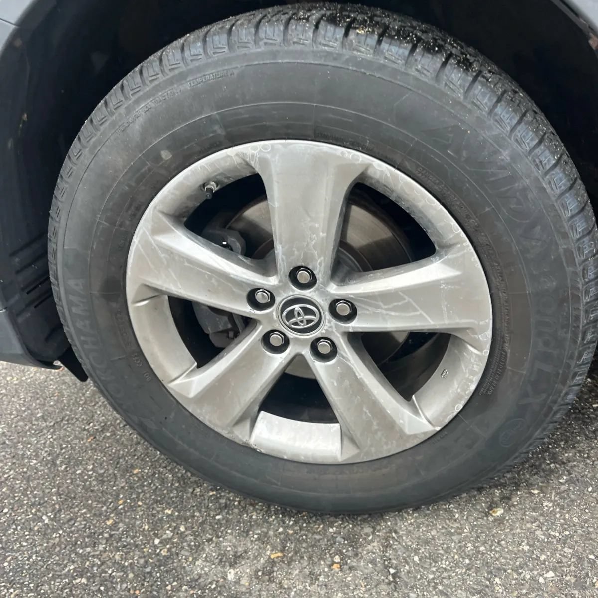 Used 2015 Toyota RAV4 XLE AWD/4WD image 17