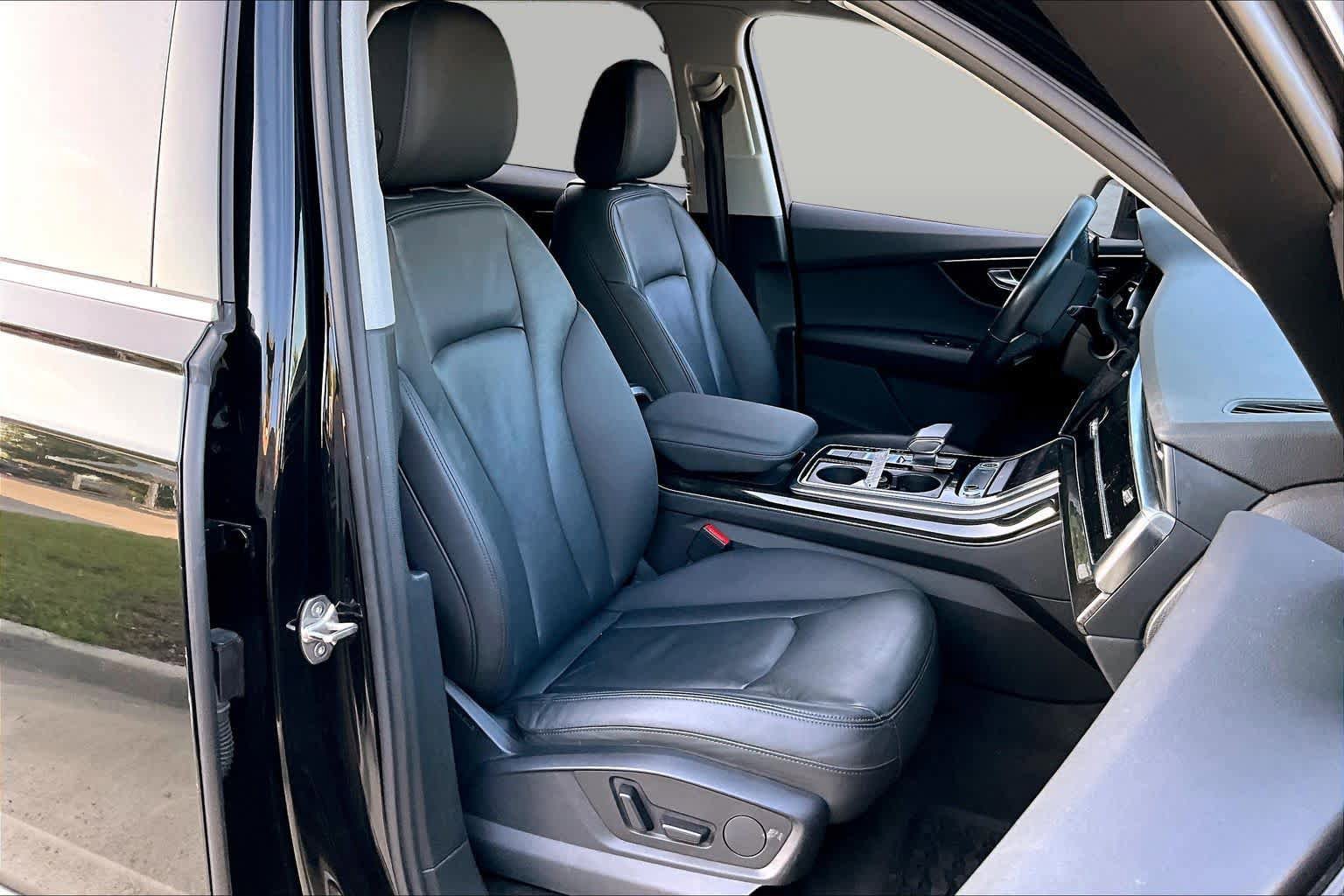 Used 2022 Audi Q7 3.0T Premium AWD/4WD image 9