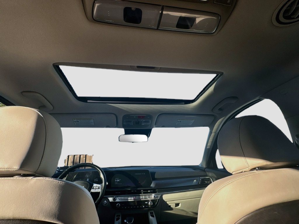 Certified 2024 Kia Telluride S w/ S Sunroof Package AWD/4WD image 26