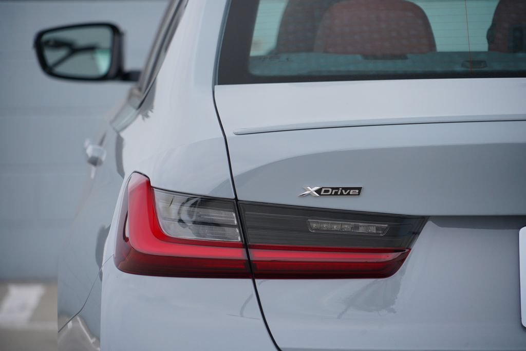 New 2026 BMW 330i xDrive Sedan AWD/4WD image 9