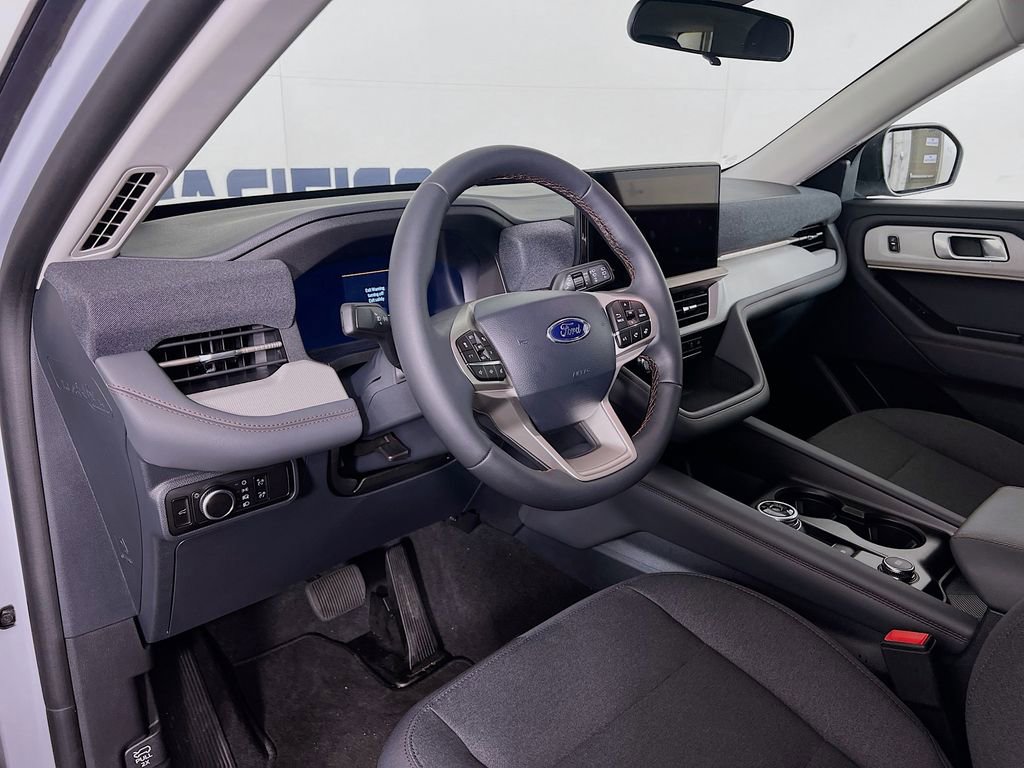 Used 2026 Ford Explorer Active image 12