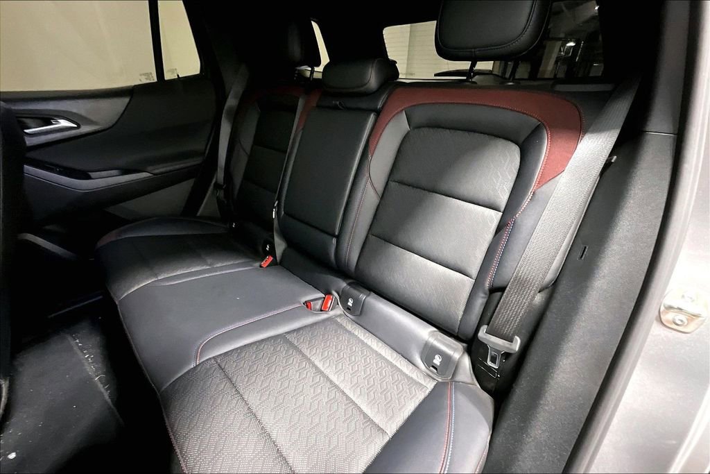 Used 2026 Chevrolet Equinox RS w/ Convenience Package III FWD image 34