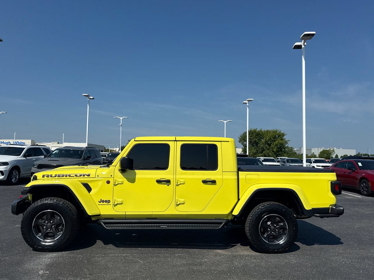 Used 2023 Jeep Gladiator Rubicon w/ Cold Weather Group AWD/4WD image 6