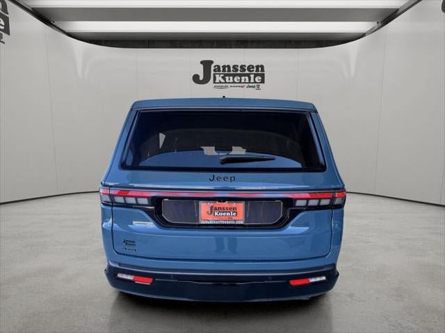 New 2026 Jeep Grand Wagoneer L Limited AWD/4WD image 39