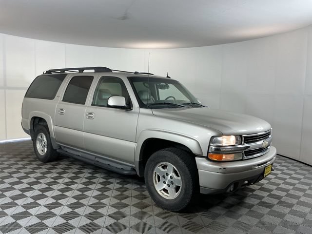 Used 2005 Chevrolet Suburban Z71 w/ Preferred Equipment Group AWD/4WD image 3