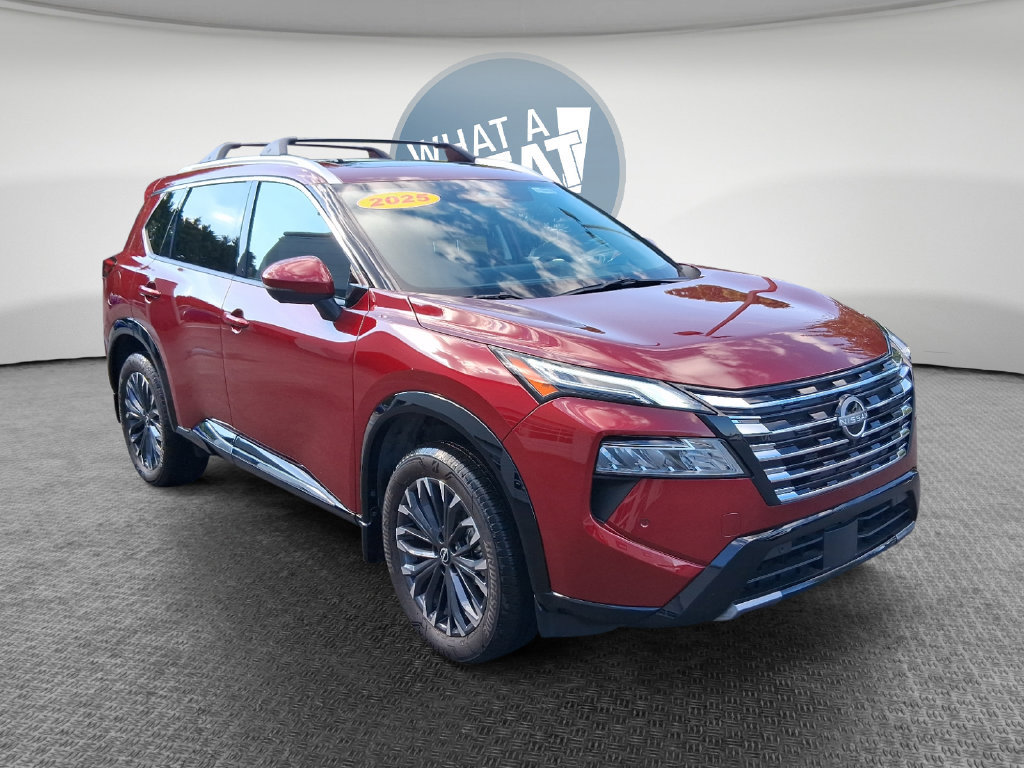 Used 2025 Nissan Rogue Platinum w/ Platinum Premium Package FWD image 1