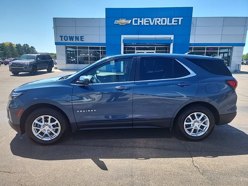 Used 2024 Chevrolet Equinox LT AWD/4WD image 4