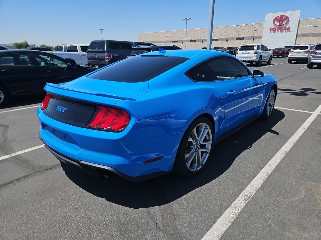 Used 2022 Ford Mustang GT Premium w/ Equipment Group 401A RWD image 3