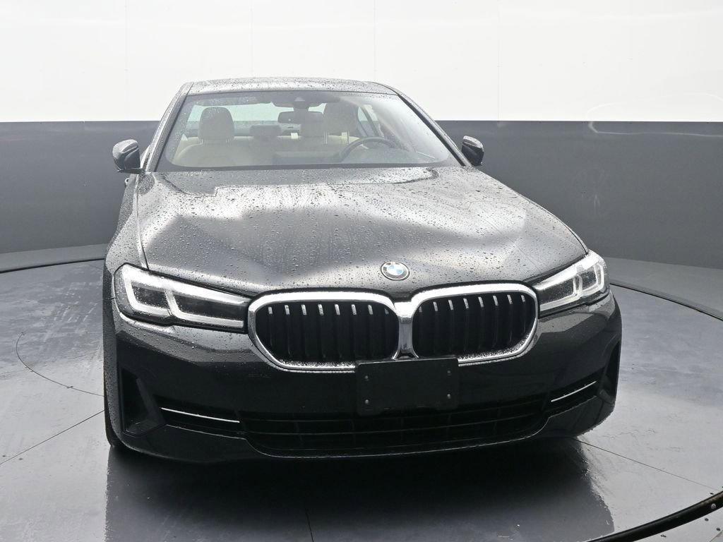 Used 2023 BMW 530i xDrive w/ Convenience Package AWD/4WD image 2