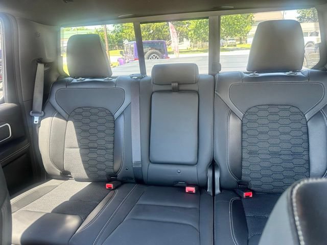 Used 2022 RAM 1500 Big Horn w/ Back Country Package AWD/4WD image 26