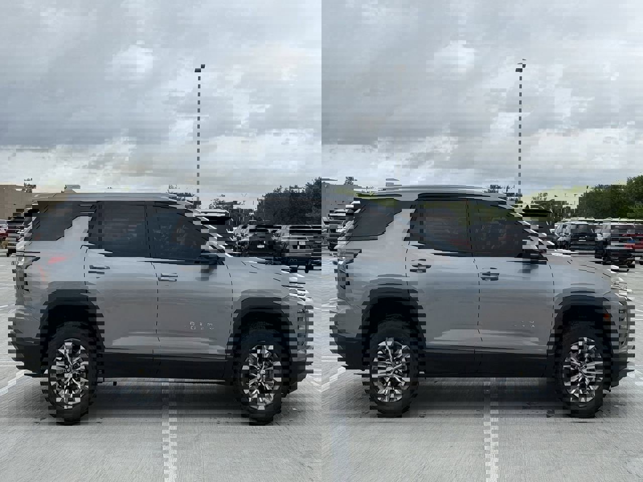 New 2026 Chevrolet Equinox LT image 3