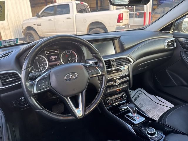 Used 2018 INFINITI QX30 Premium w/ Navigation Package image 13