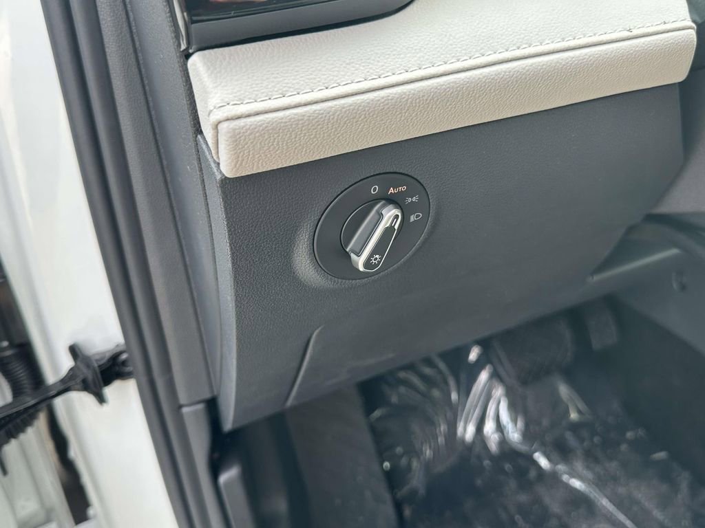 New 2026 Volkswagen Taos S AWD/4WD image 14