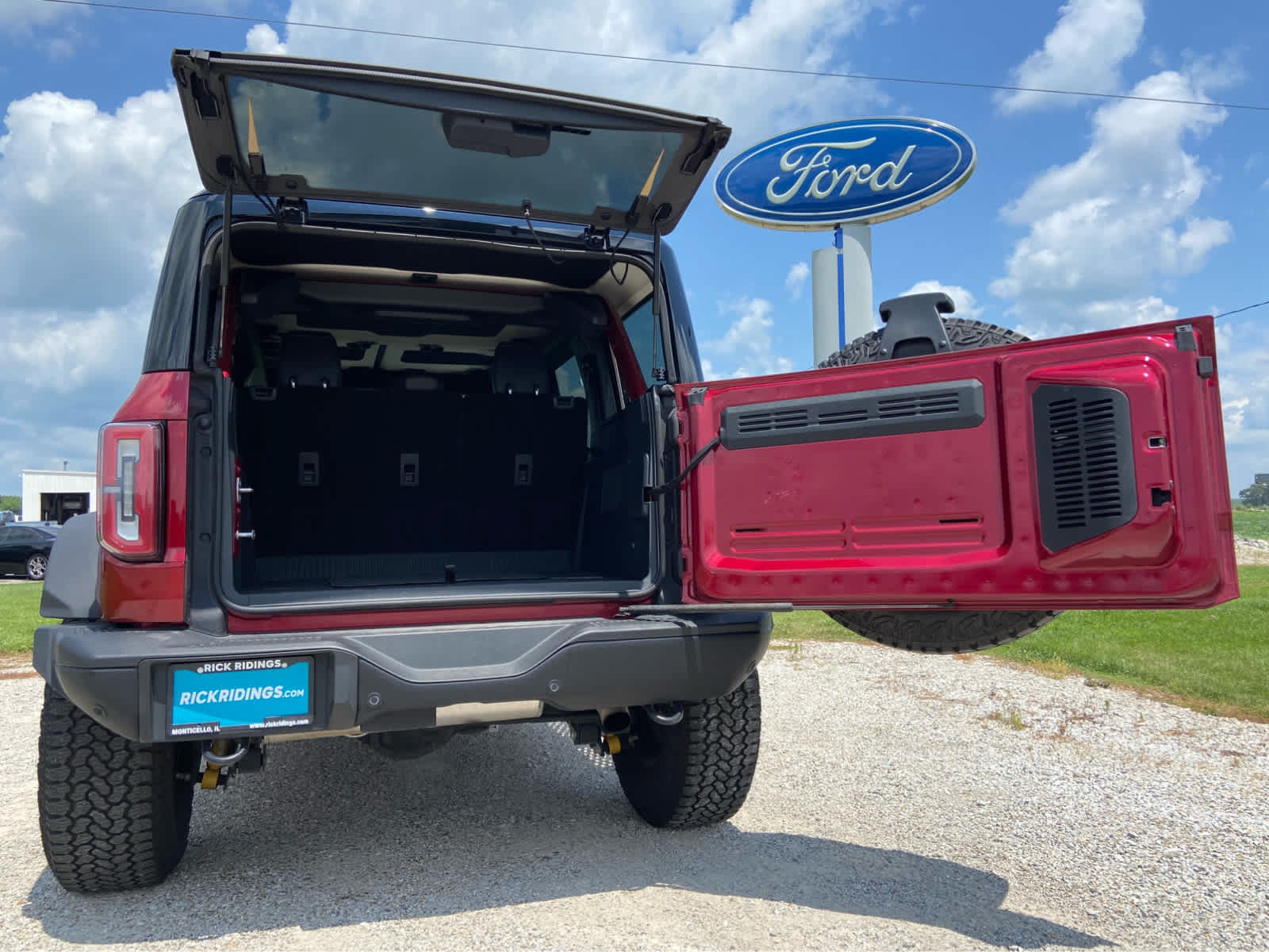 Used 2025 Ford Bronco Badlands AWD/4WD image 7