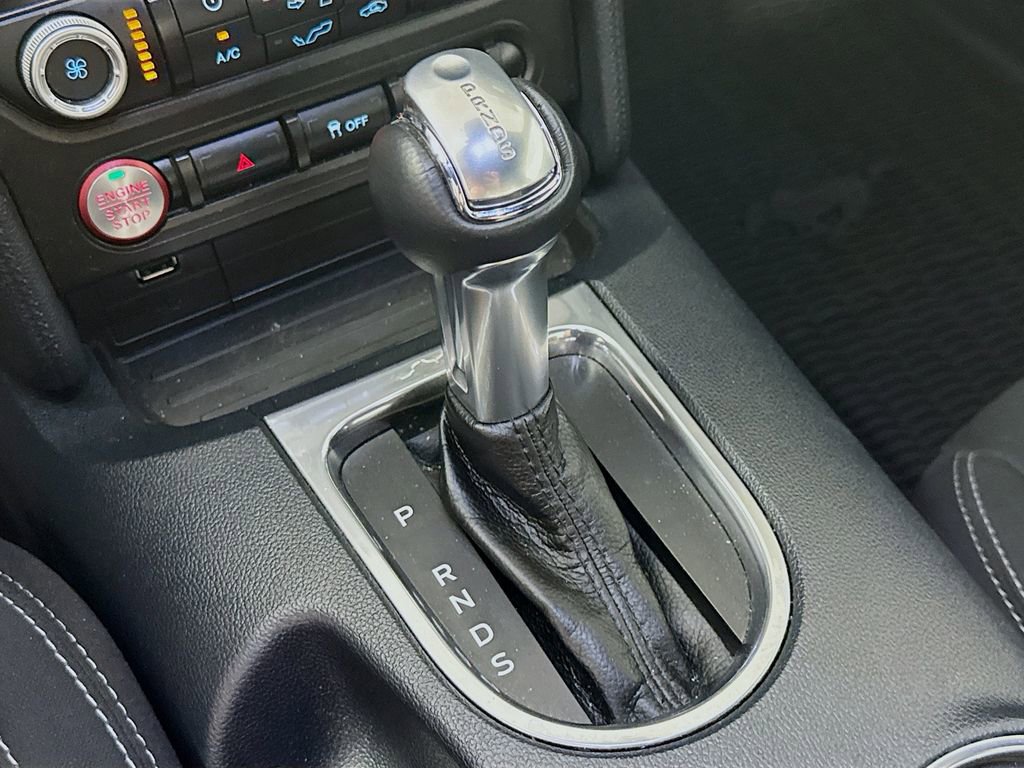 Used 2021 Ford Mustang EcoBoost image 16