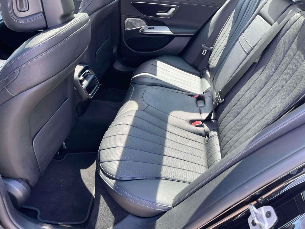 Used 2025 Mercedes-Benz E 450 4MATIC All-Terrain Wagon w/ Leather Package image 17