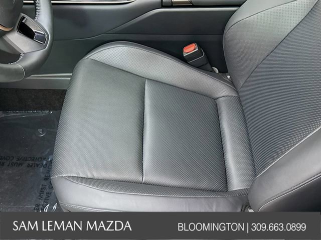 Used 2025 Toyota Crown Platinum w/ Carpet Mat Package (TMS) AWD/4WD image 20