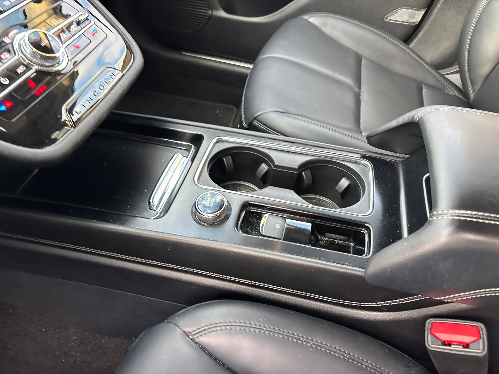 Certified 2022 Lincoln Corsair FWD image 23