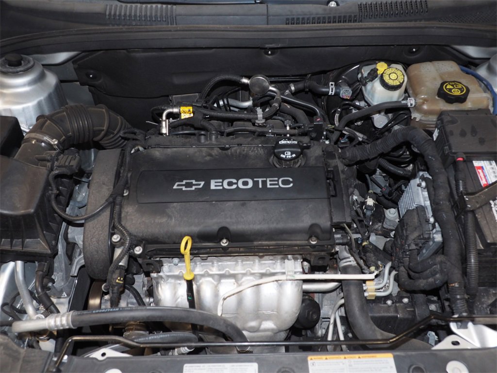 Used 2015 Chevrolet Cruze LS image 19