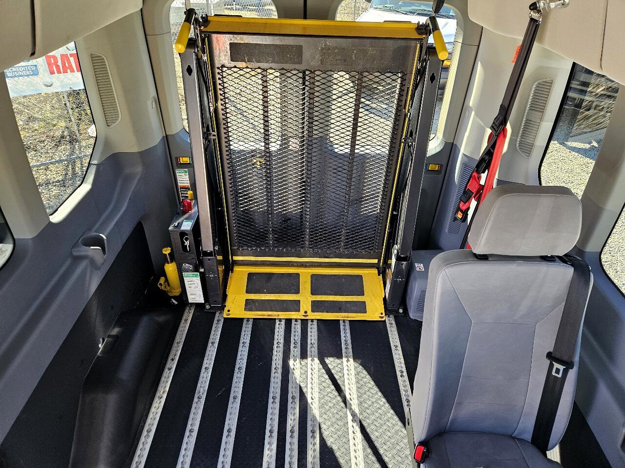 Used 2019 Ford Transit 350 XL image 30