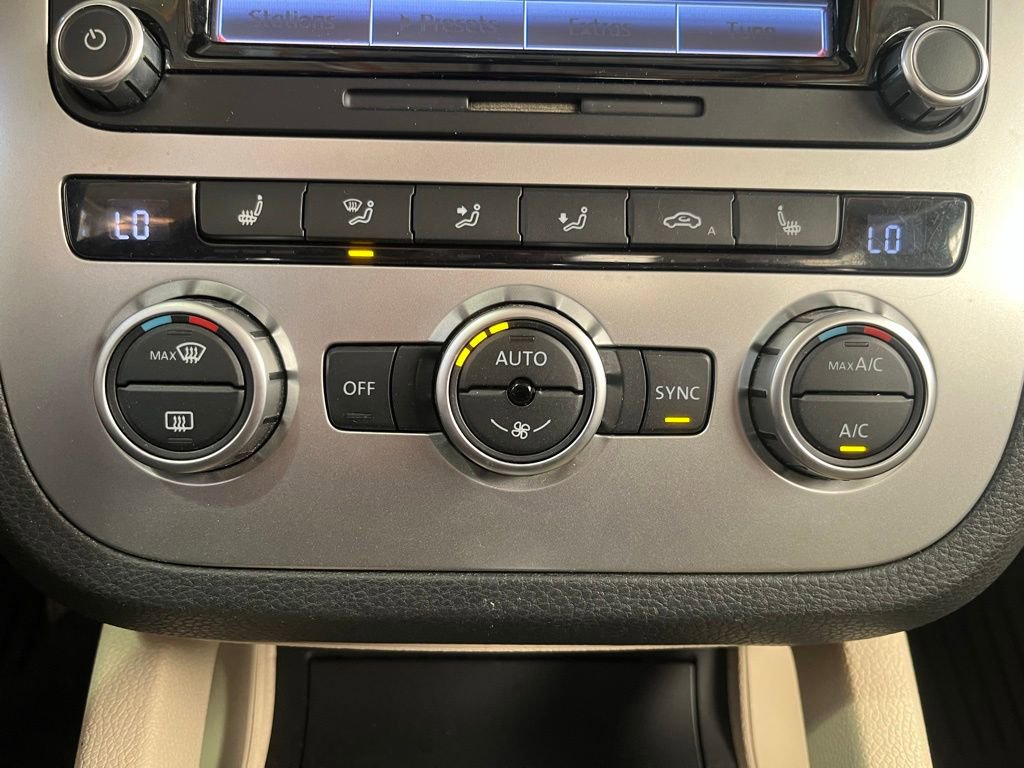 Used 2013 Volkswagen Eos Komfort image 25