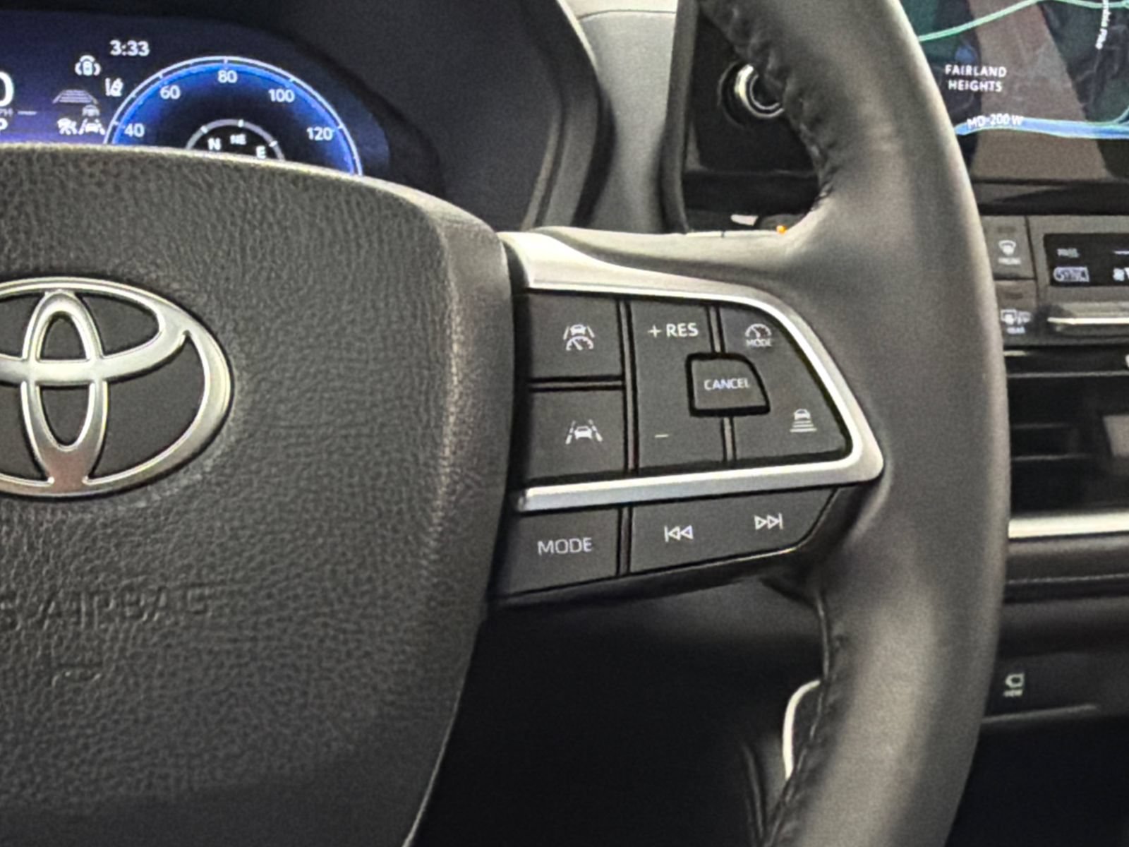 Used 2025 Toyota Grand Highlander AWD image 20