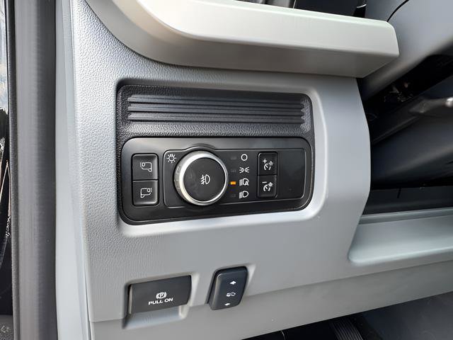 New 2025 Ford F550 4x4 Regular Cab Super Duty w/ XLT Value Package image 14