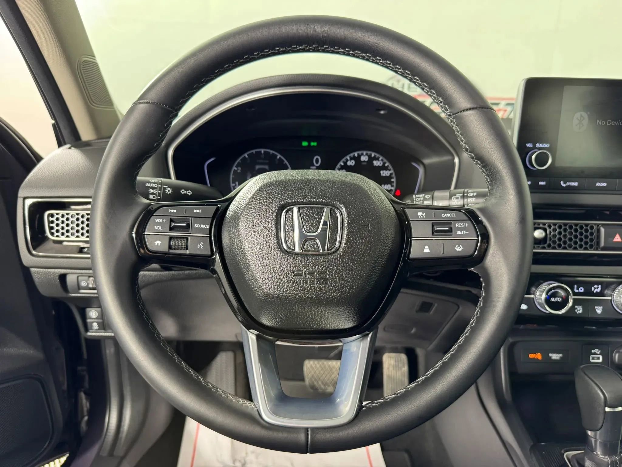 Used 2024 Honda Civic EX-L image 13