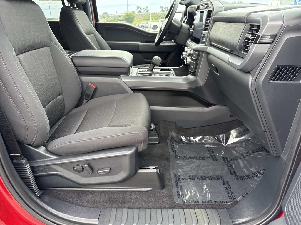 Used 2025 Ford F150 XLT w/ Equipment Group 302A MID AWD/4WD image 19