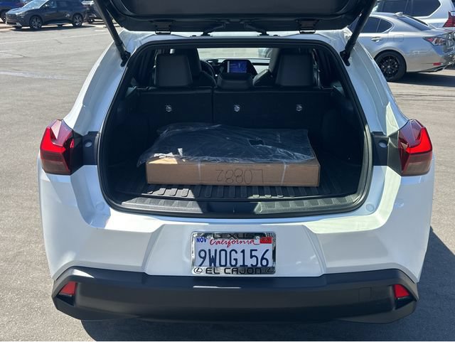 Certified 2025 Lexus UX 300h FWD w/ Accessory Package (Z2) image 19