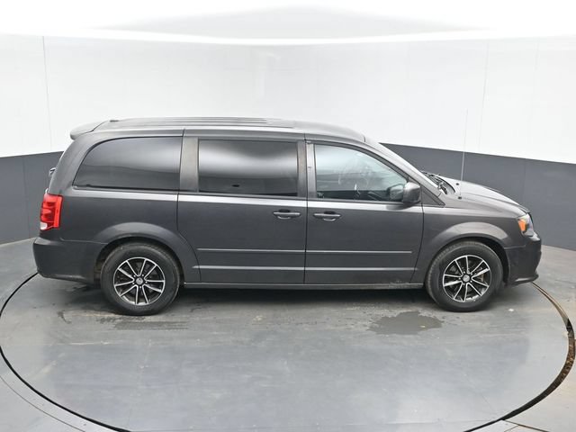 Used 2016 Dodge Grand Caravan SXT FWD image 40
