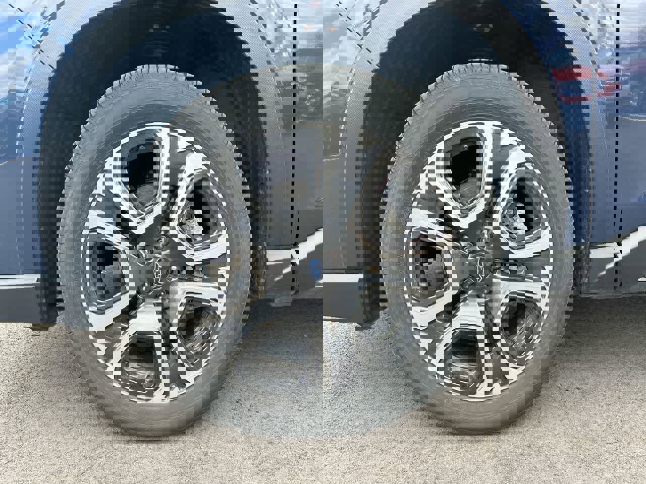 Certified 2024 Subaru Ascent Limited w/ Technology Package image 21