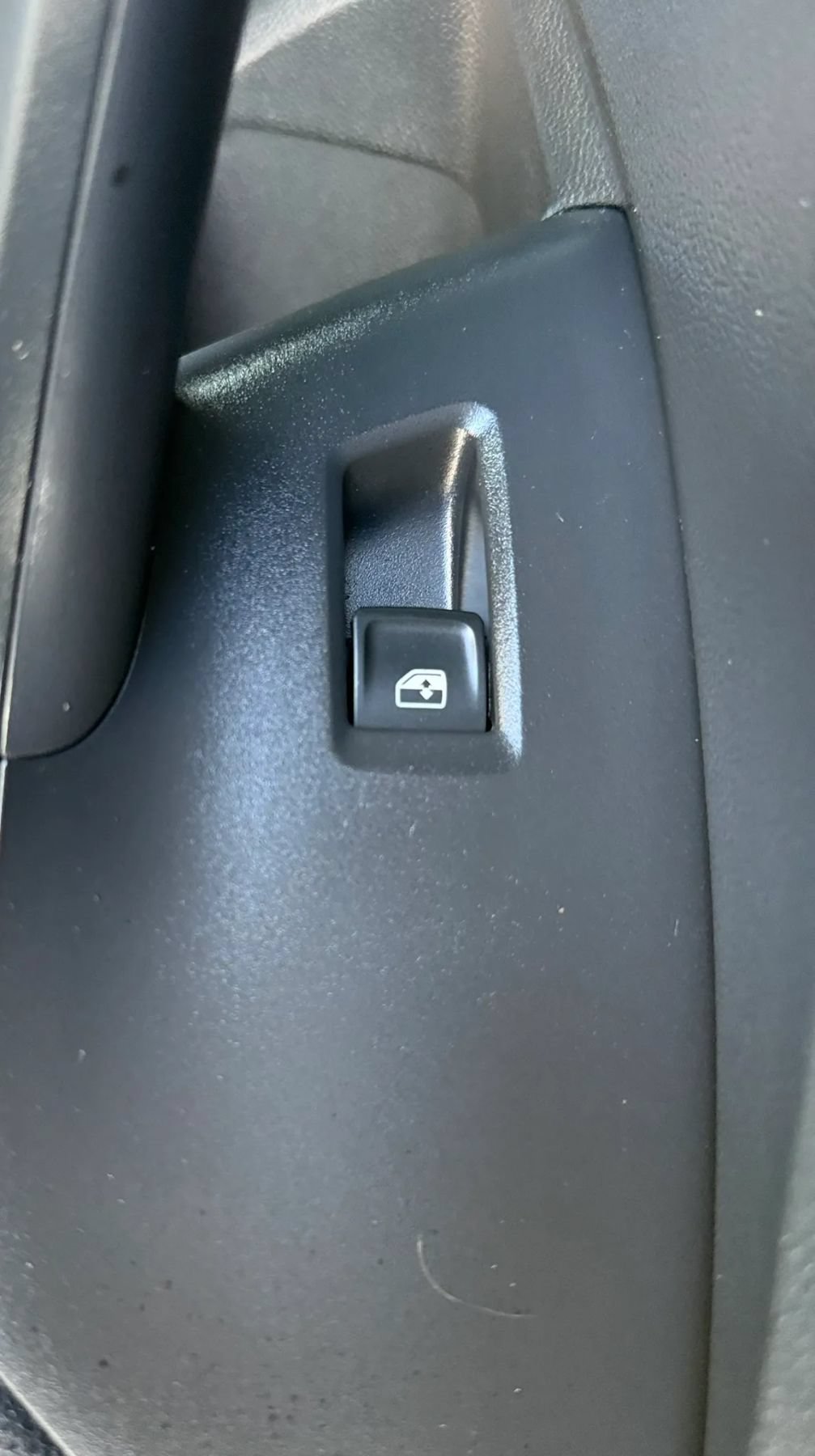 Used 2020 Volkswagen Jetta S FWD image 32
