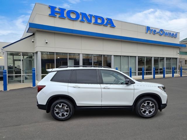 Used 2022 Honda Passport TrailSport image 3