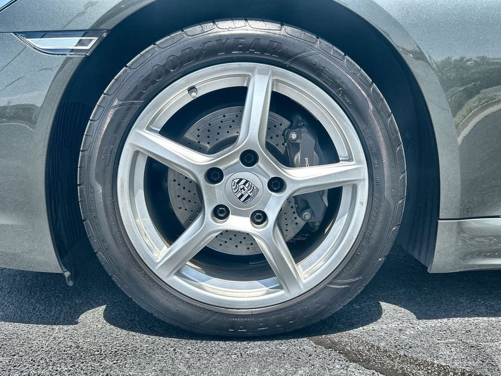 Used 2024 Porsche 718 Boxster RWD image 11