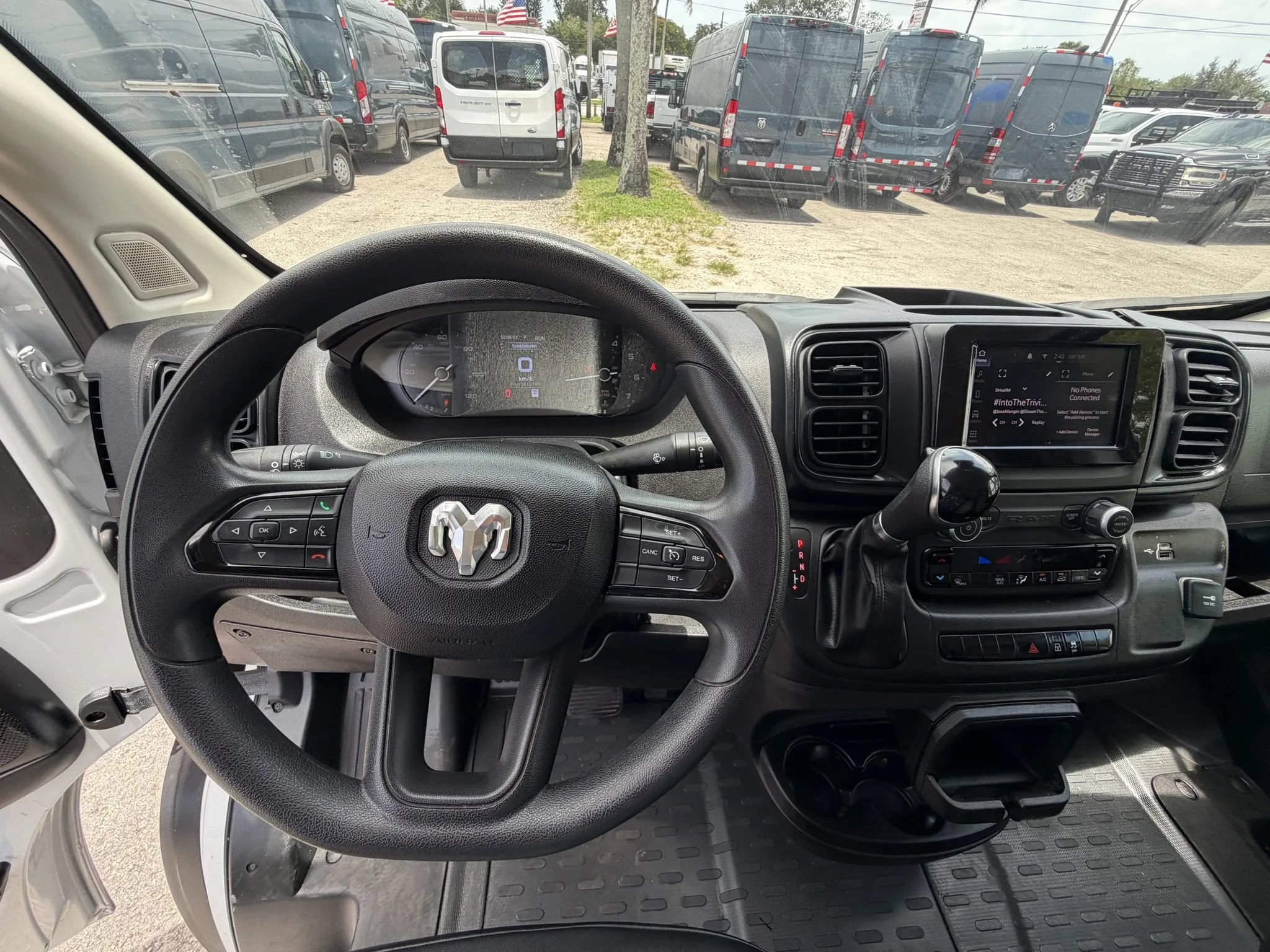 Used 2023 RAM ProMaster 3500 FWD image 13