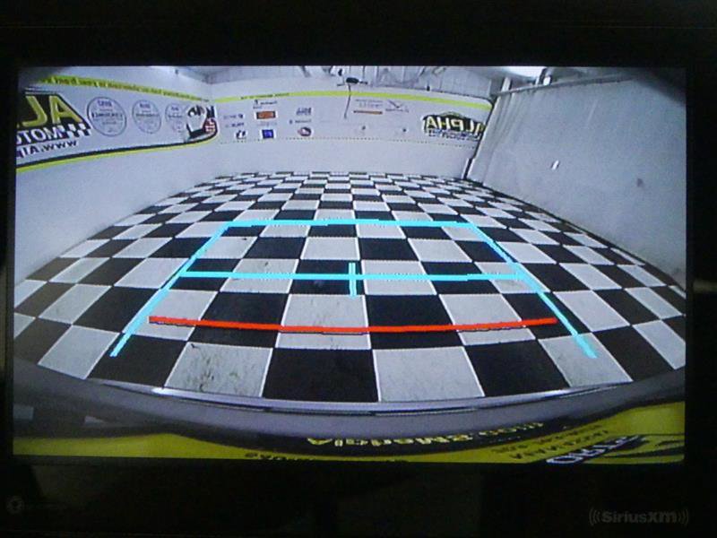 Used 2020 Toyota C-HR XLE image 8