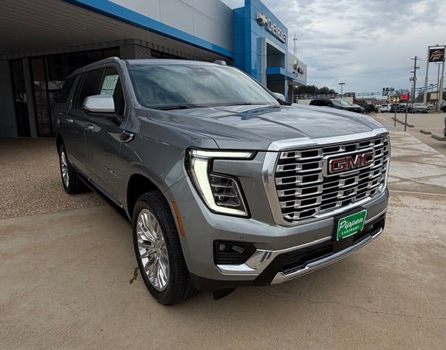 New 2026 GMC Yukon XL Denali w/ Sun & Power Step Package video 1