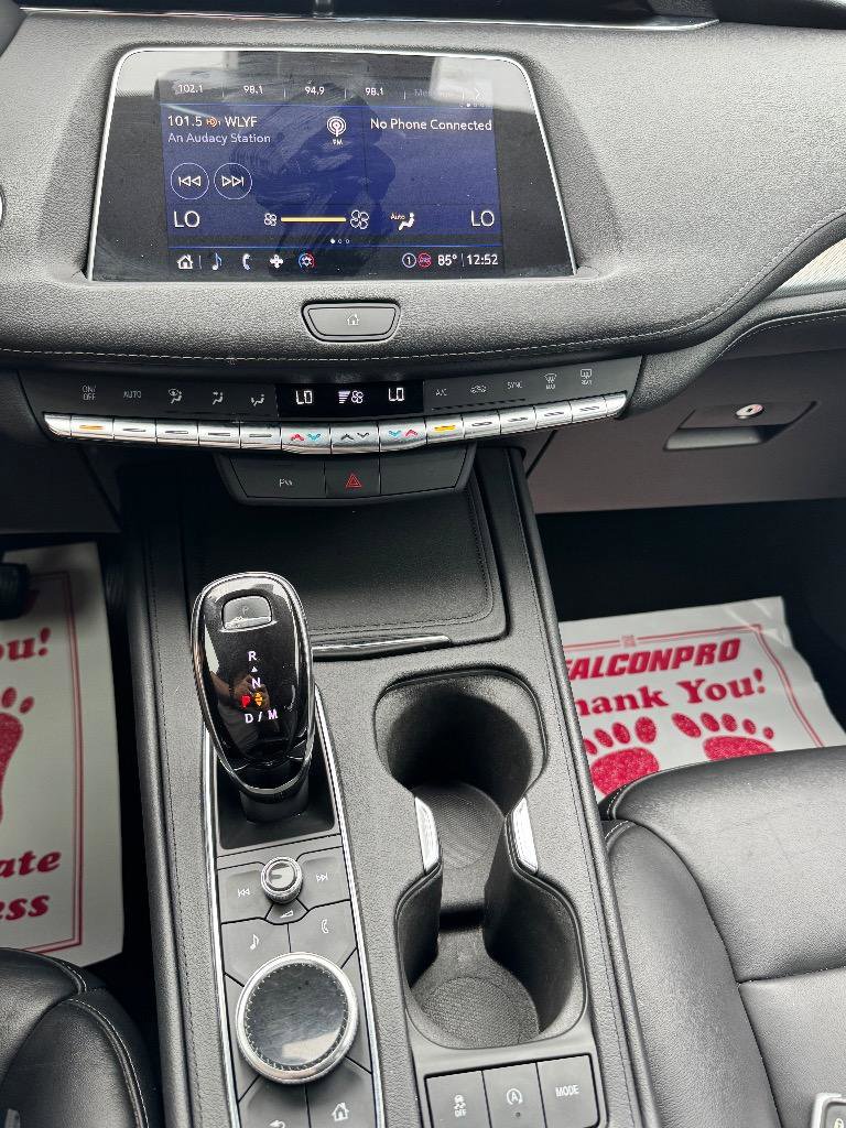 Used 2022 Cadillac XT4 Premium Luxury w/ Safety Alert Package image 12