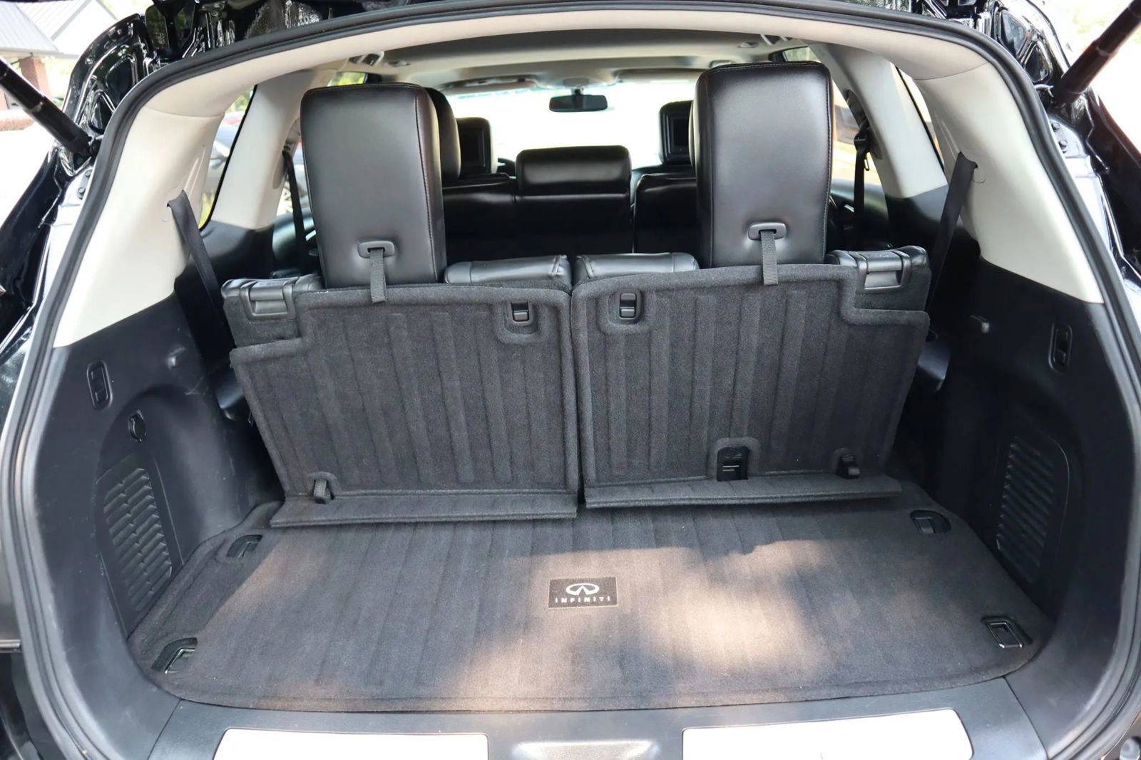 Used 2013 INFINITI JX35 AWD w/ Premium Pkg image 14