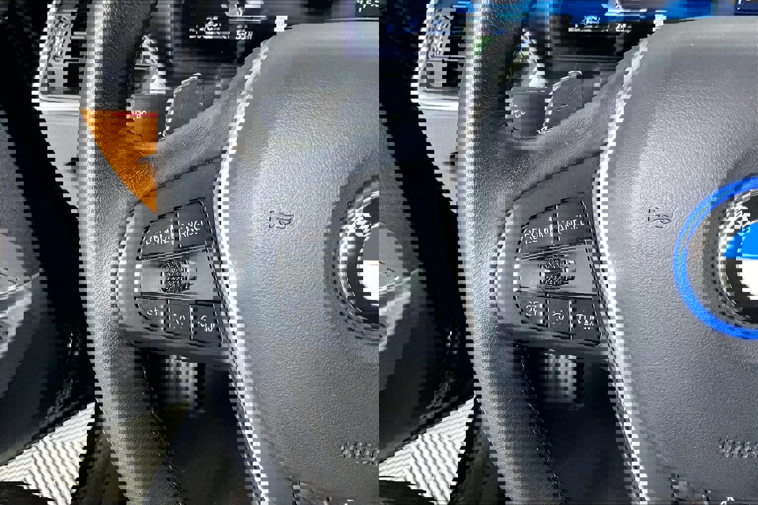 Certified 2023 BMW 330e xDrive w/ Premium Package image 18