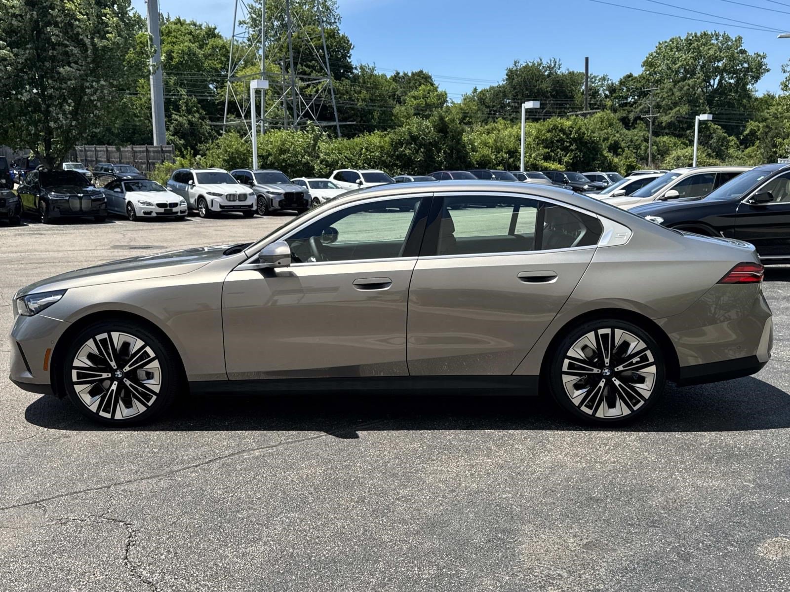 Used 2026 BMW 540i xDrive AWD/4WD image 8